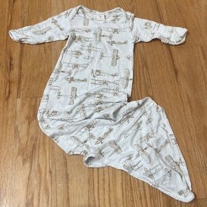 Kate Quinn 0-3m aero plane sleep gown